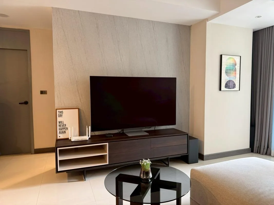 Property photos for The Rajdamri