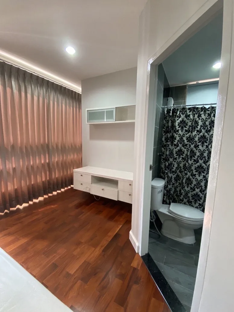 Property photos for Pathumwan Resort