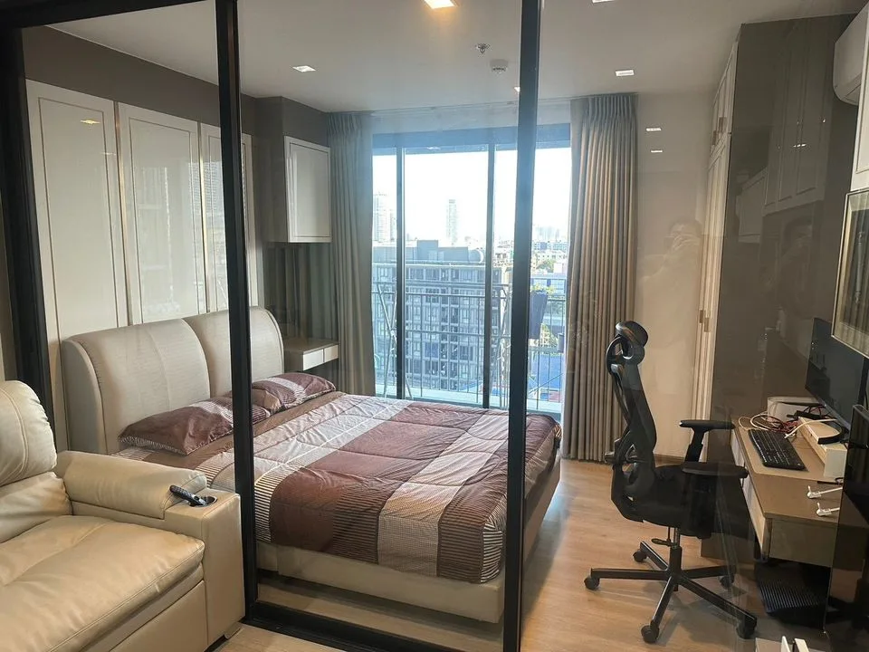 Property photos for THE LINE Phahonyothin Park