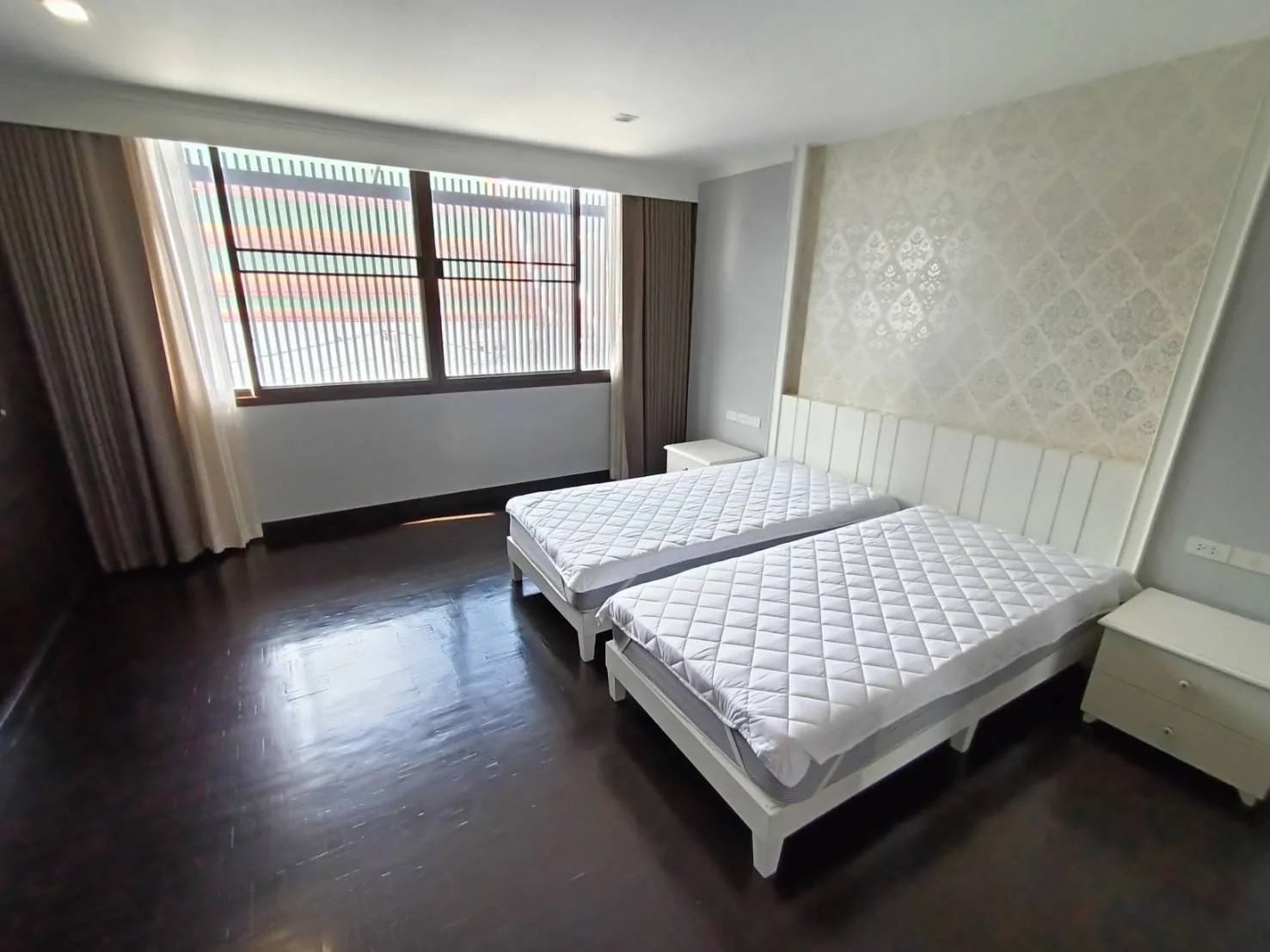 Property photos for Monet House Apartment