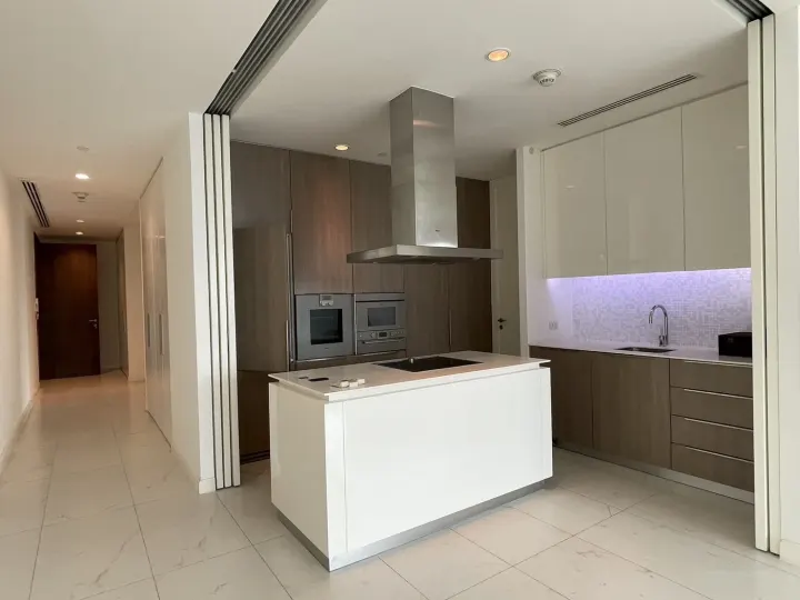 Property photos for 185 Rajadamri
