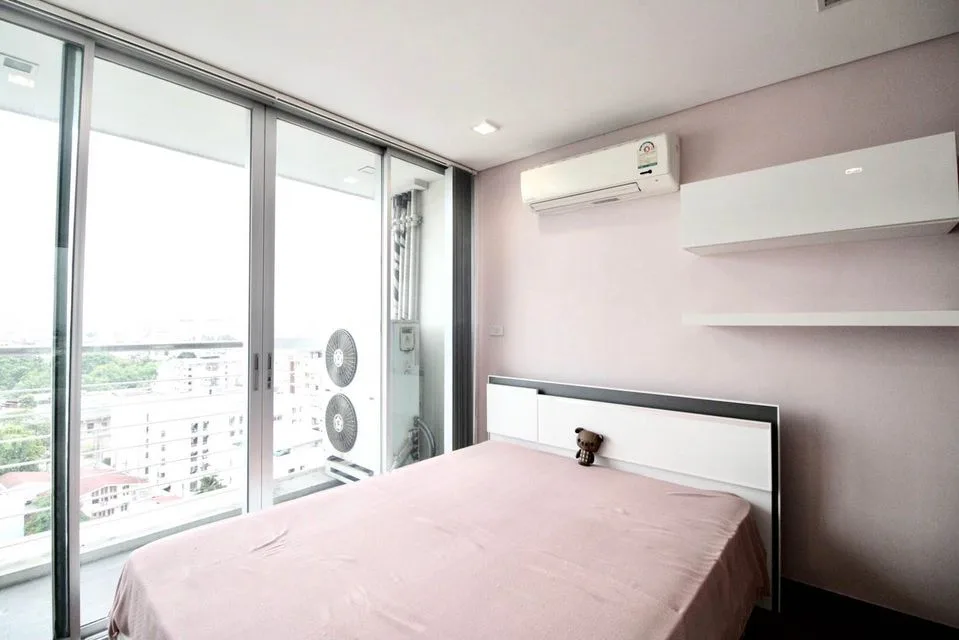 Property photos for Le Luk