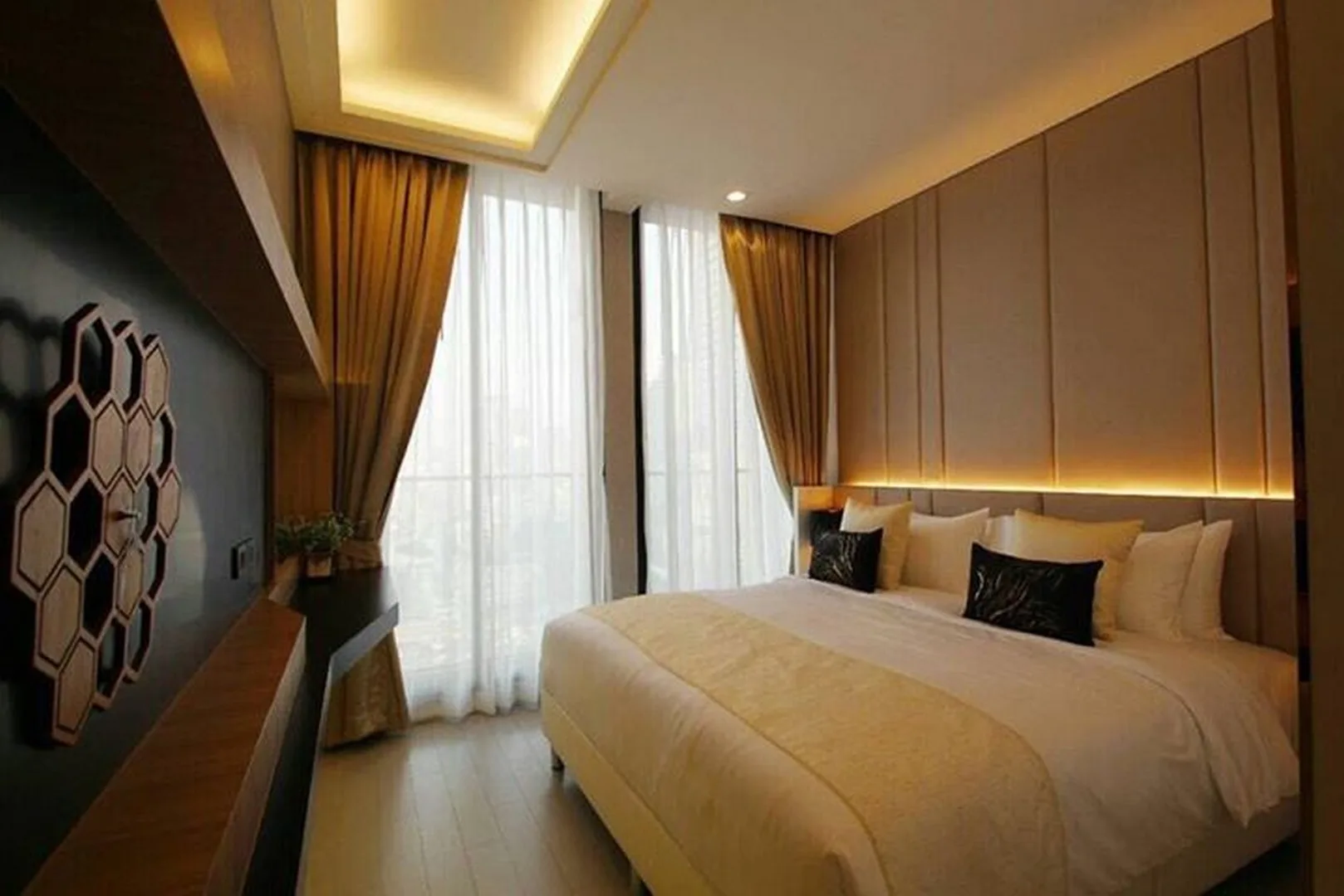 Property photos for Noble Ploenchit