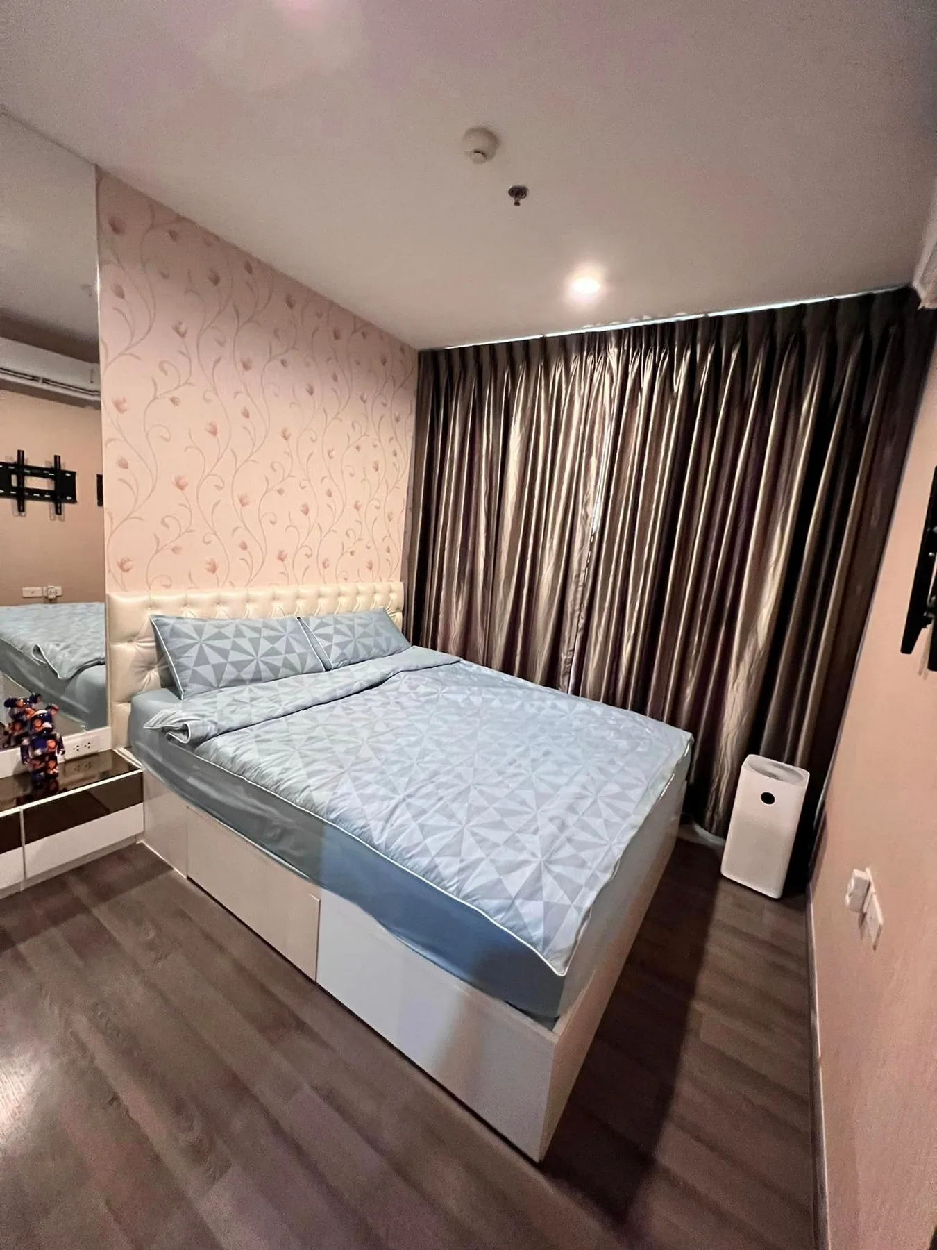 Property photos for The Base Park East Sukhumvit 77