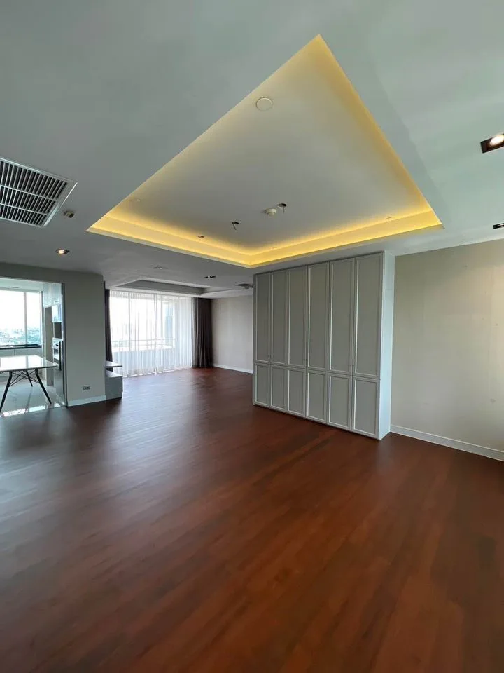 Property photos for Hampton Thonglor 10
