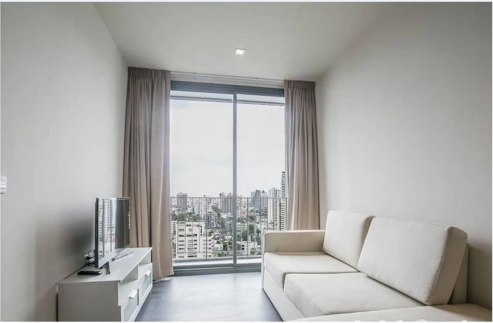 Property photos for Edge Sukhumvit 23