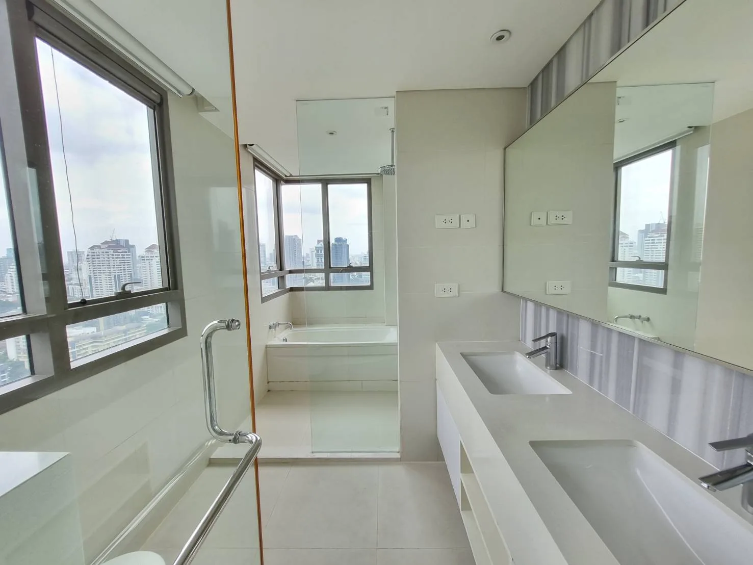 Property photos for Aequa Sukhumvit 49