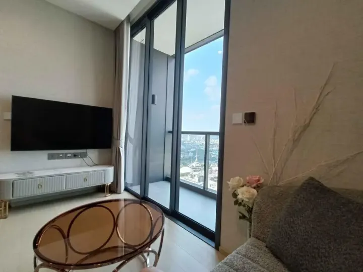 Property photos for The Extro Phayathai-rangnam