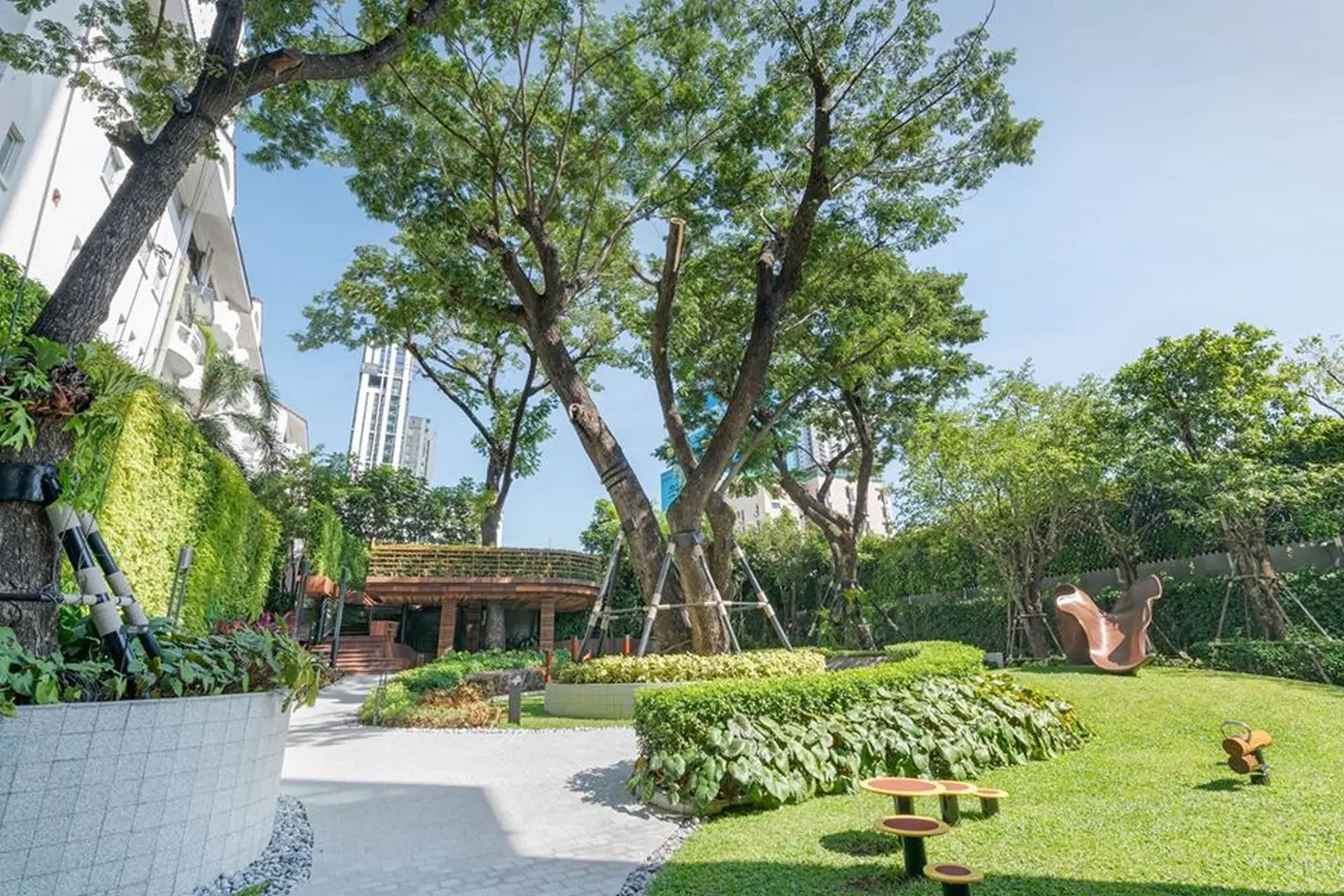 Property photos for The Monument Thong Lo