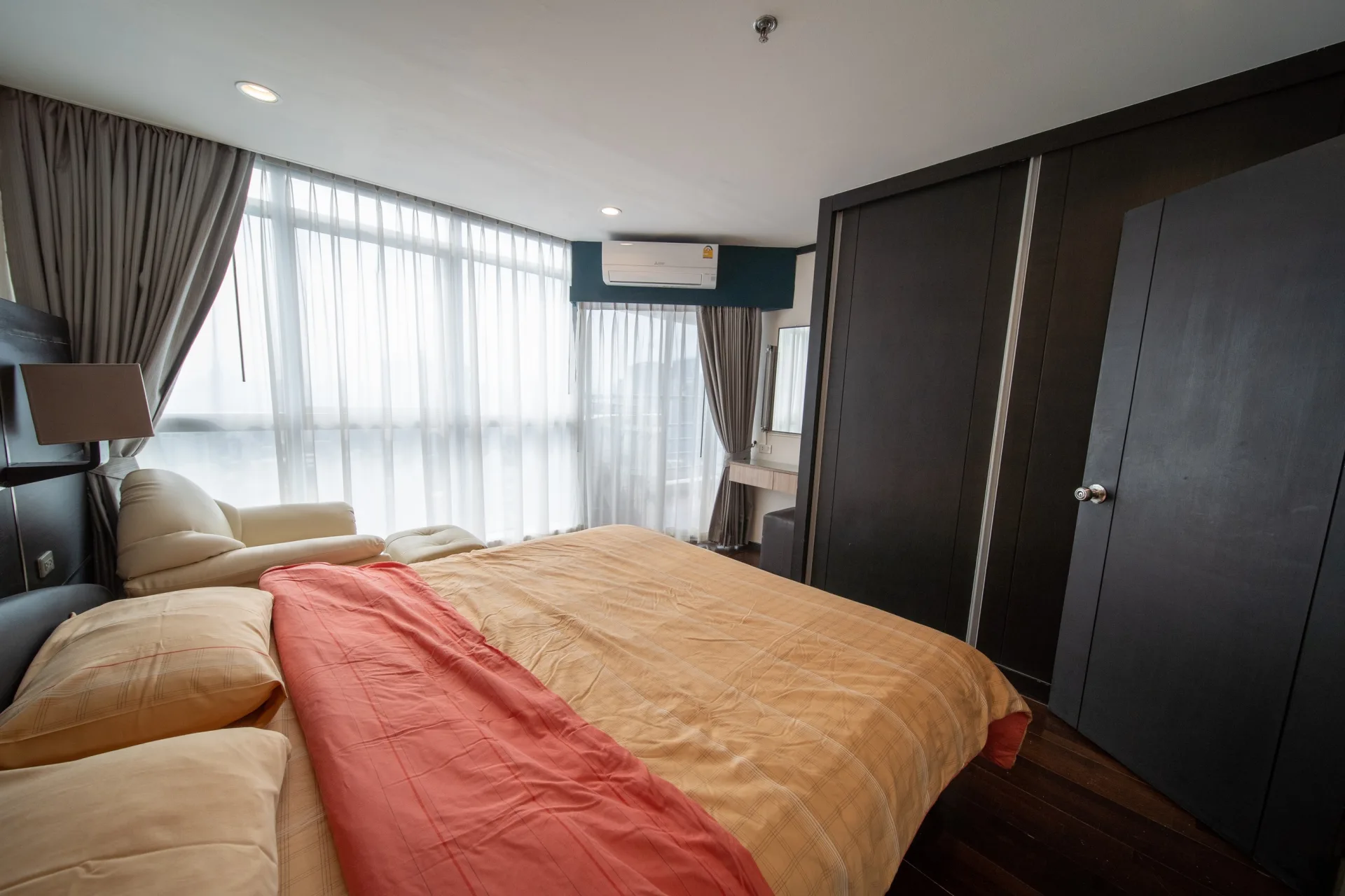Property photos for The Waterford Diamond