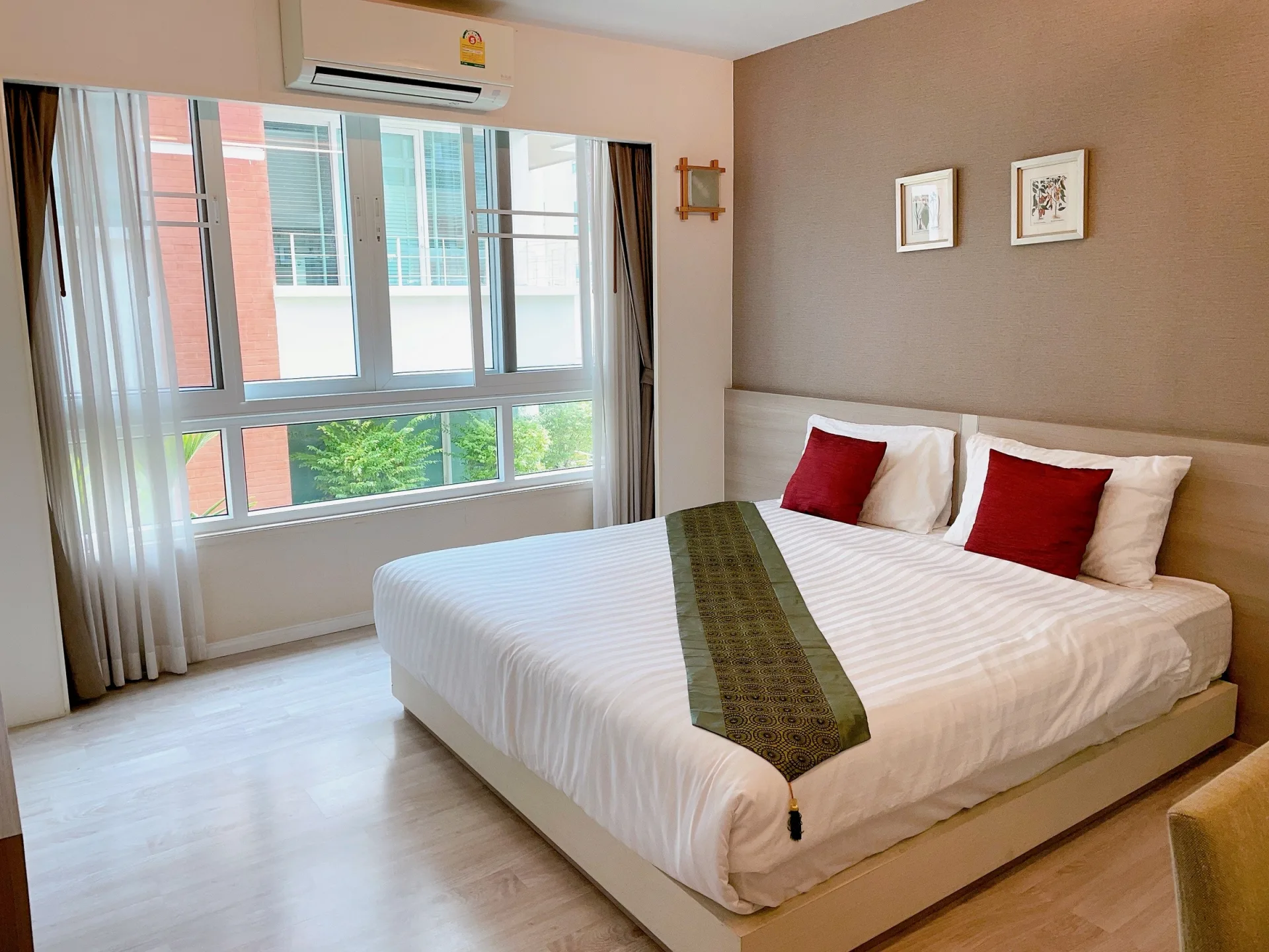 Property photos for Triple Oaks Service  Apartment Sukhumvit 33