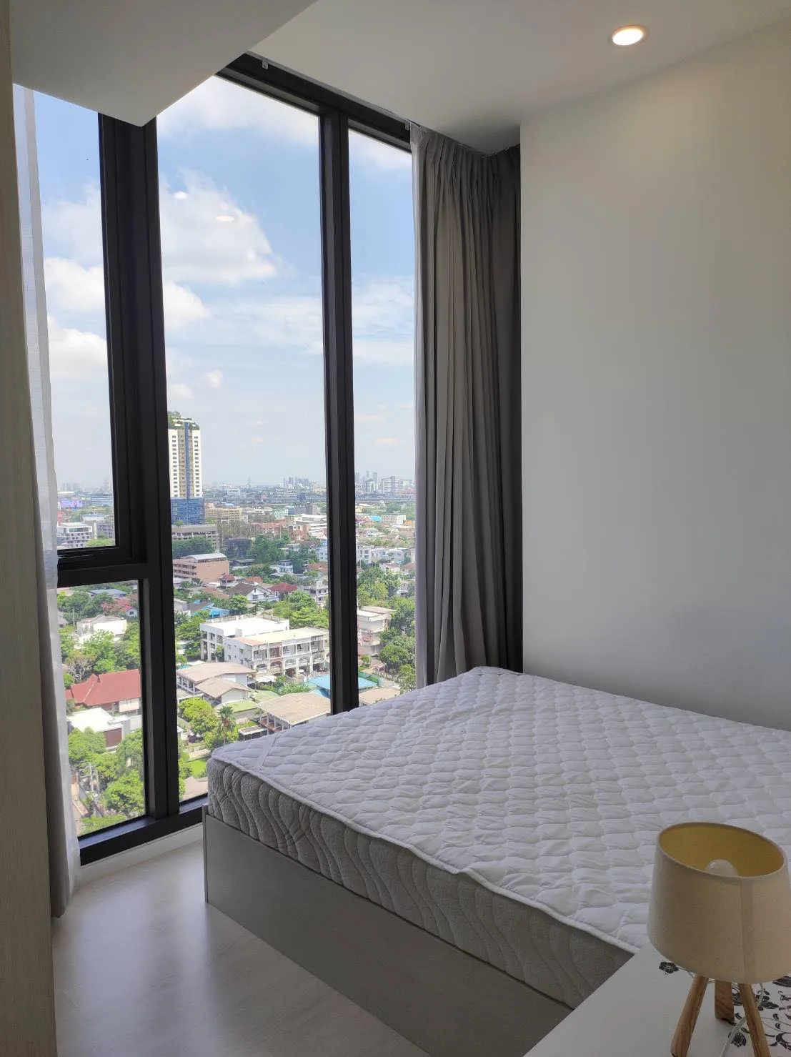 Property photos for Mazarine Ratchayothin