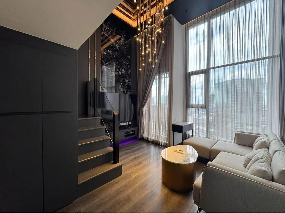 Property photos for Knightsbridge Space Ratchayothin