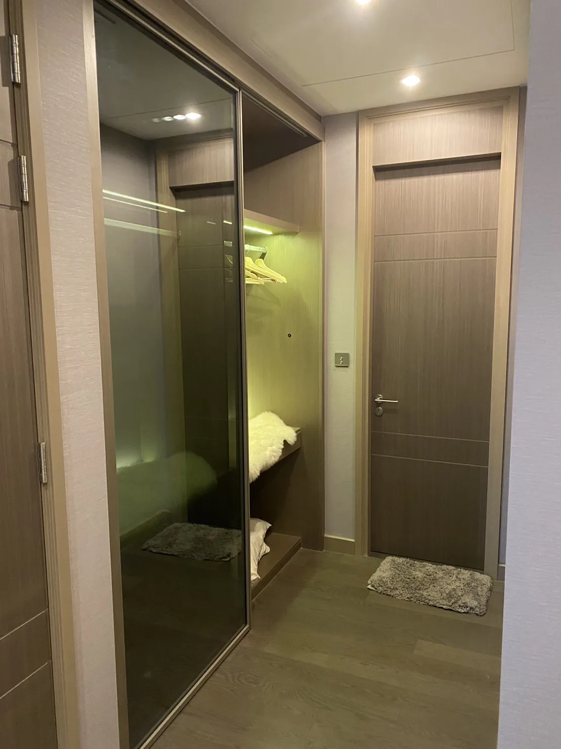 Property photos for The Esse at Singha Complex