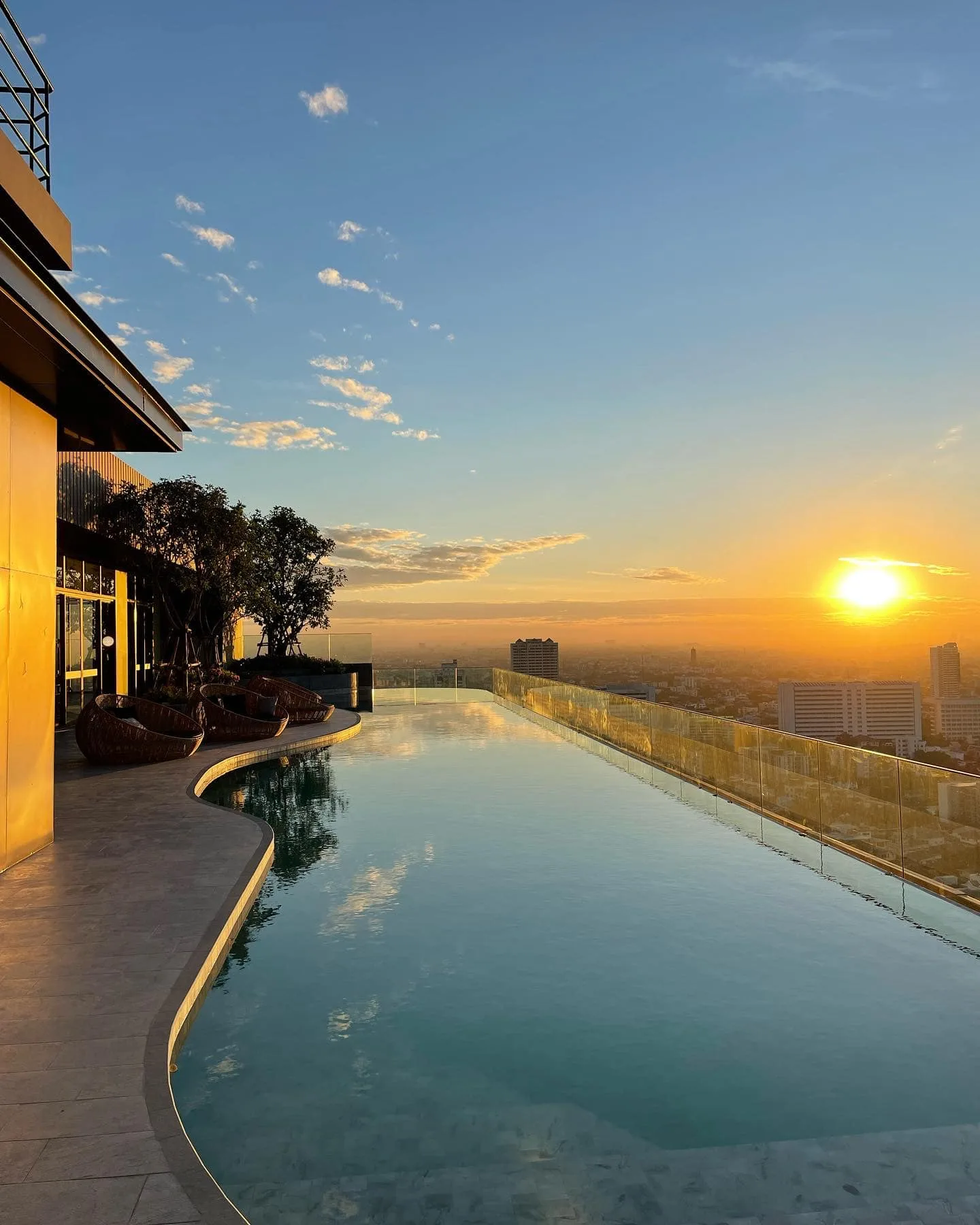 Property photos for THE LINE Phahonyothin Park