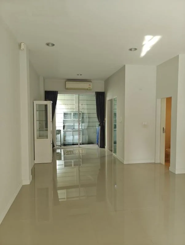 Property photos for Baan Klang Muang Ladprao 71