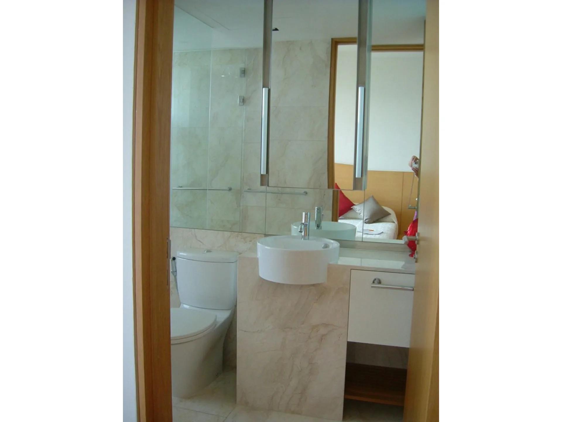 Property photos for The Met