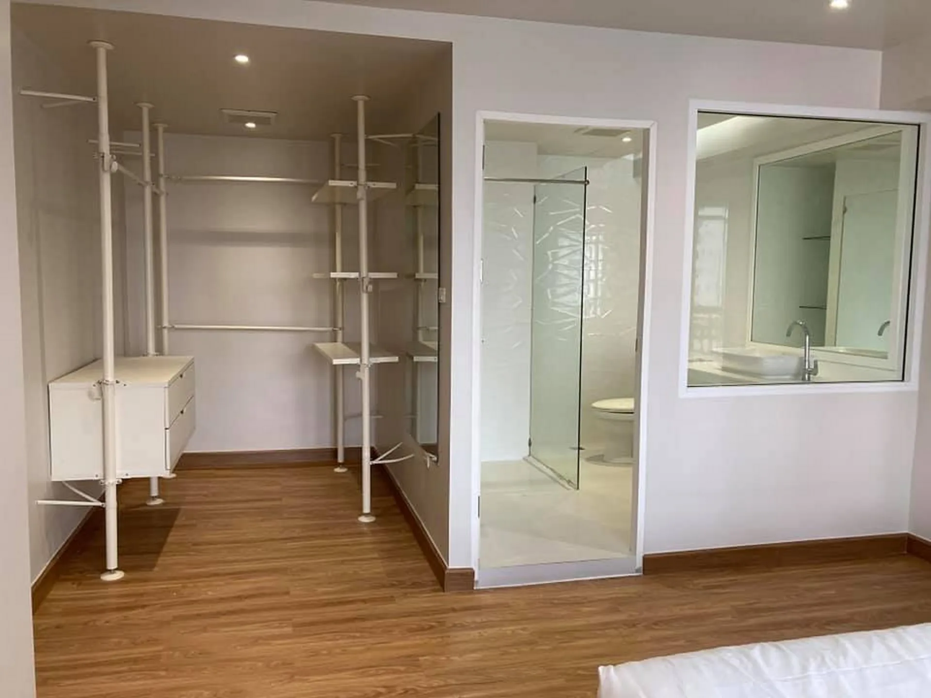 Property photos for Royal Castle