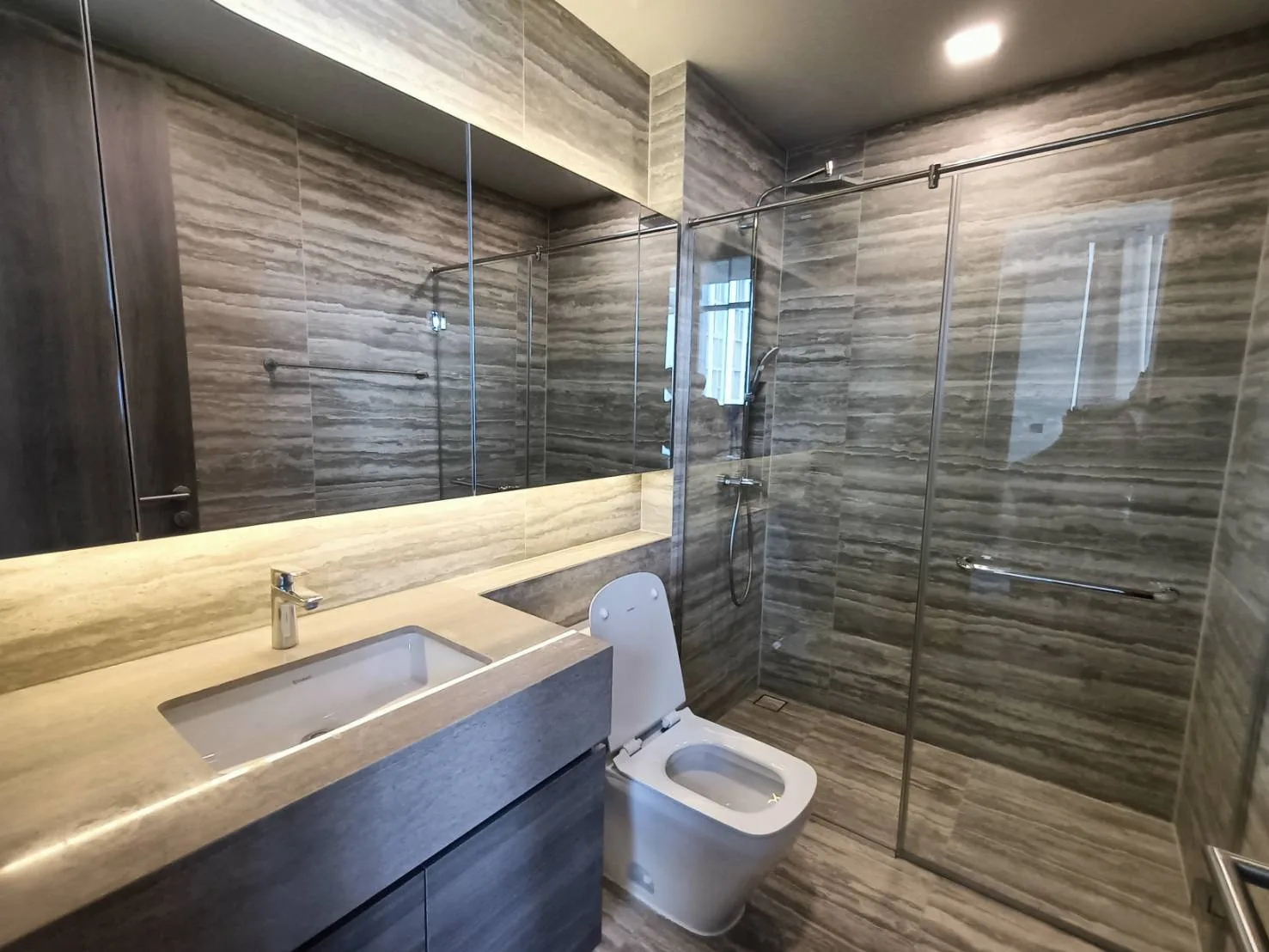 Property photos for Celes Asoke