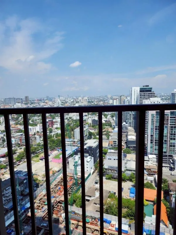 Property photos for Park Origin Thonglor