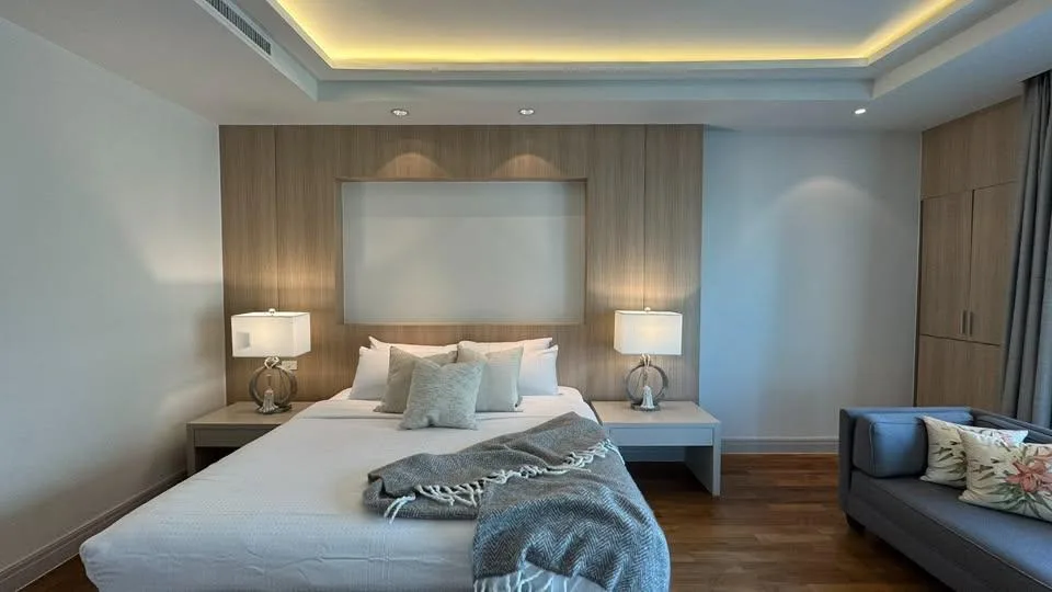 Property photos for Royal Residence Park