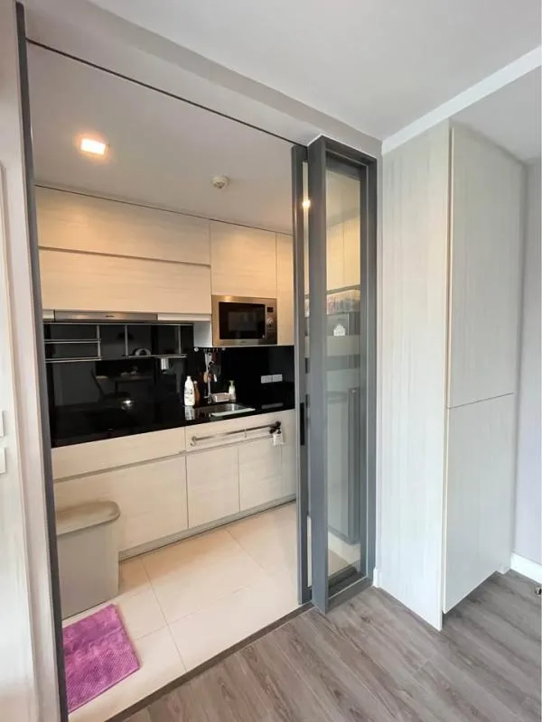 Property photos for The Room Sukhumvit 40