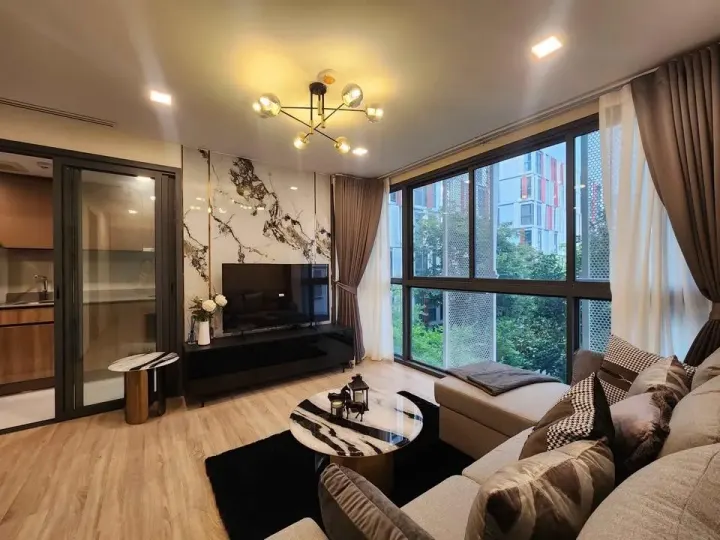 Property photos for Taka Haus Ekamai 12