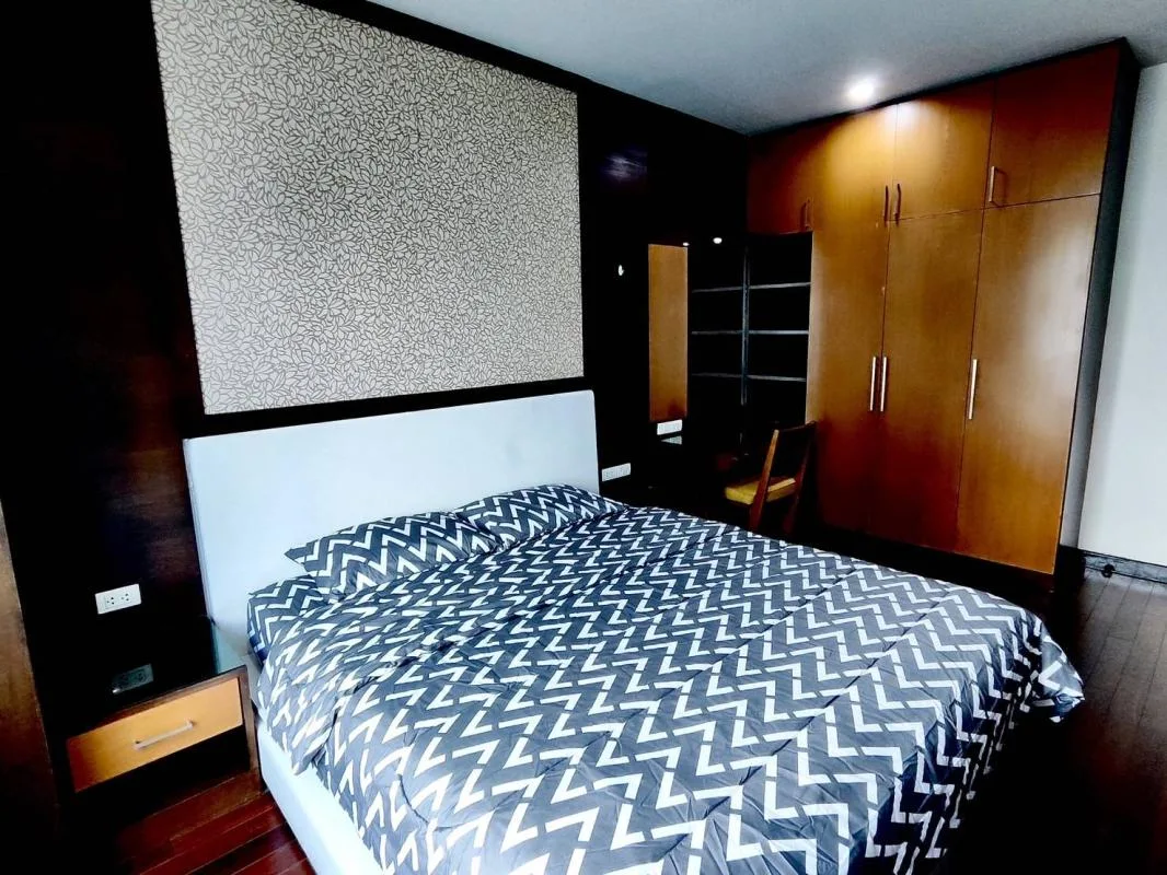 Property photos for Circle Condominium