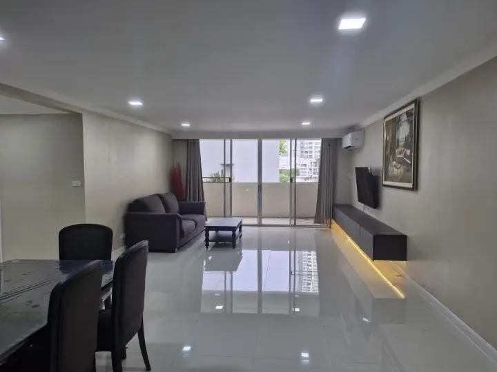 Property photos for D.S. Tower 2 Sukhumvit 39