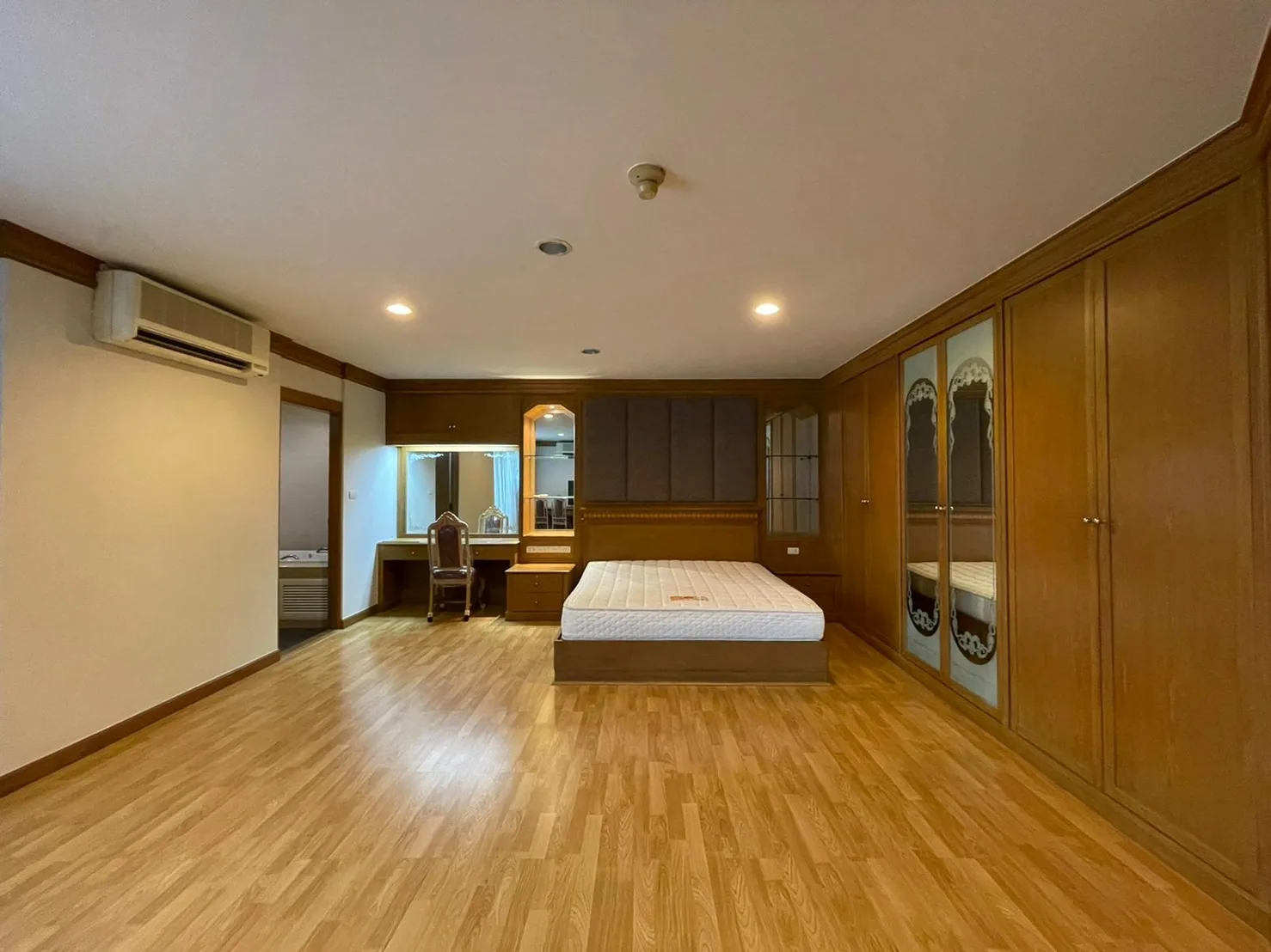 Property photos for City Lakes Tower Sukhumvit 16