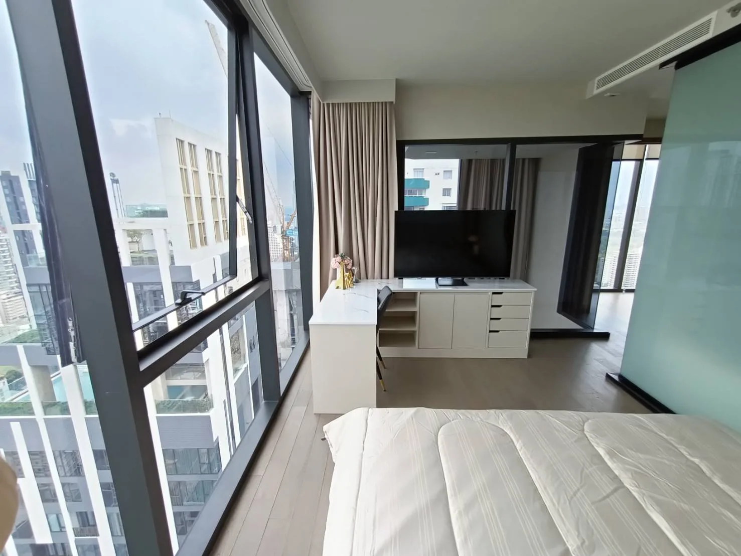 Property photos for Celes Asoke