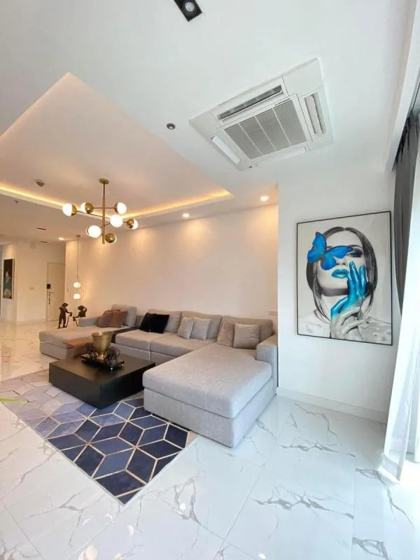 Property photos for Noble Ora