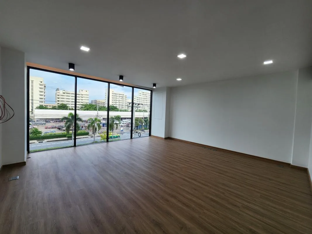 Property photos for H-cape Biz Sector On-nut