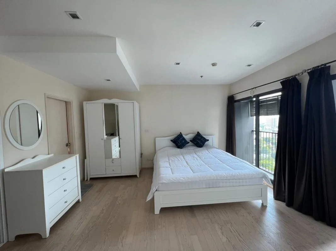 Property photos for Noble Remix