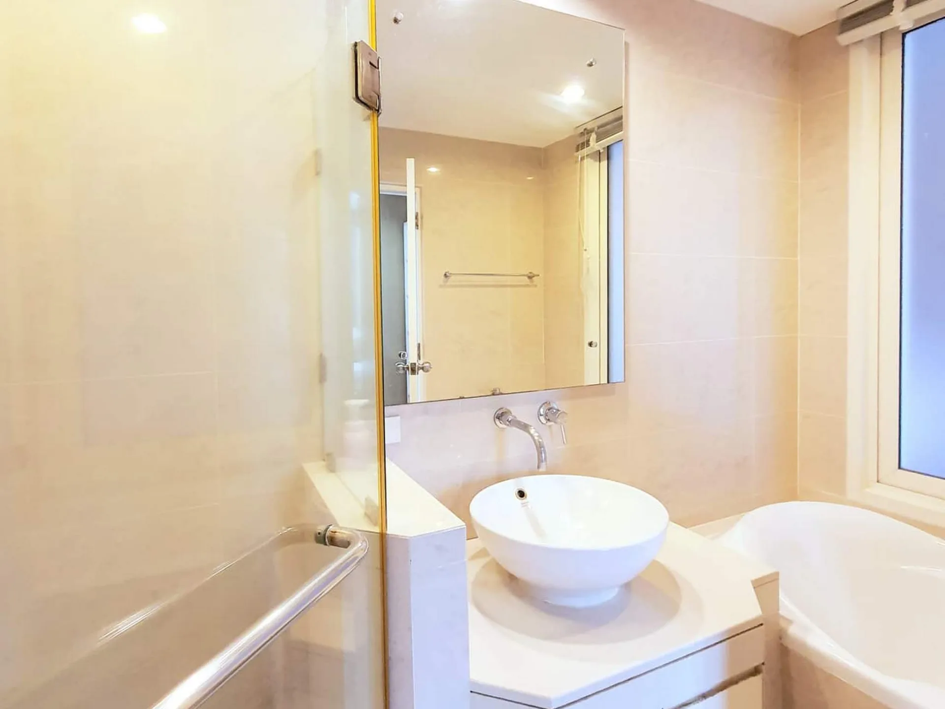 Property photos for Baan Siri 24