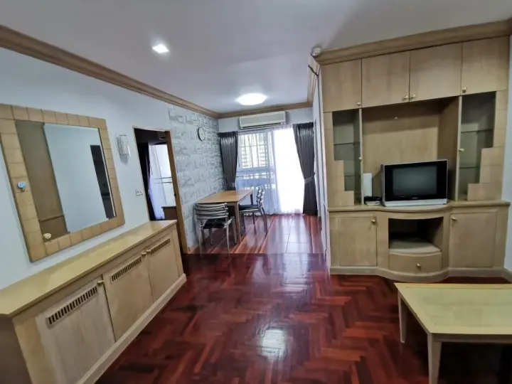Property photos for Phayathai Plaza