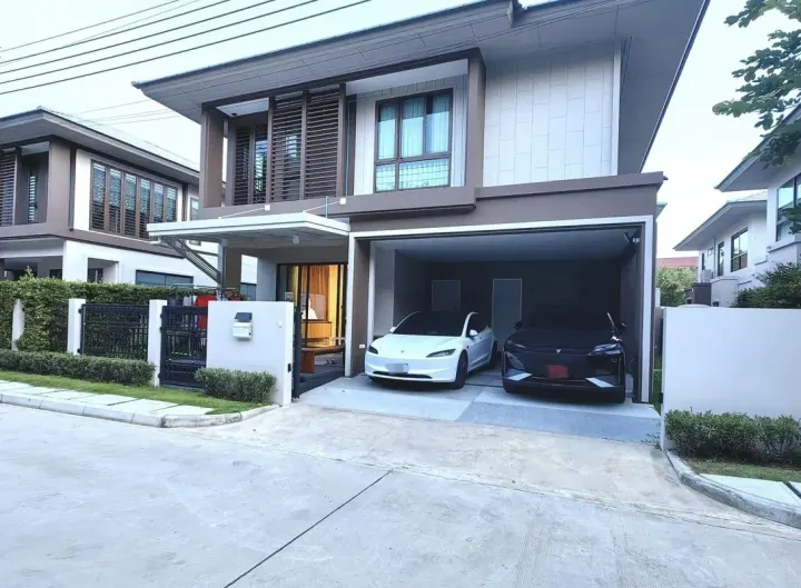 Property photos for Burasiri Krungthep Kreetha