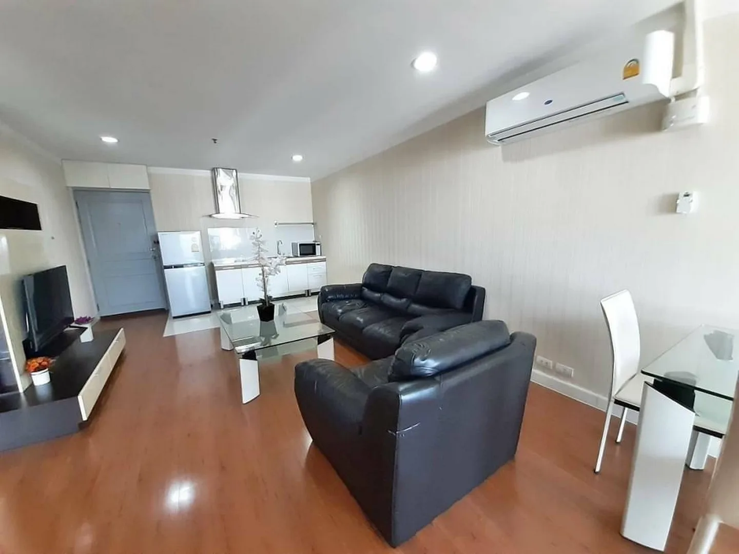 Property photos for The Waterford Diamond