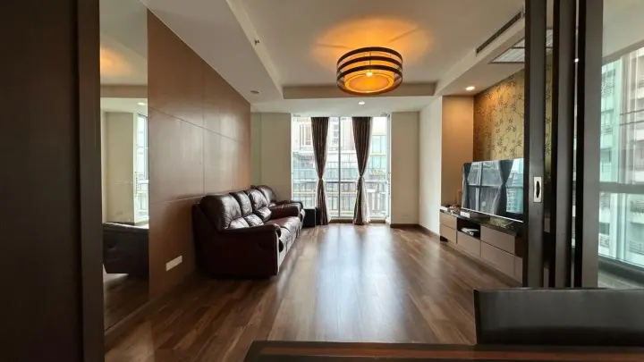 Property photos for The Rajdamri