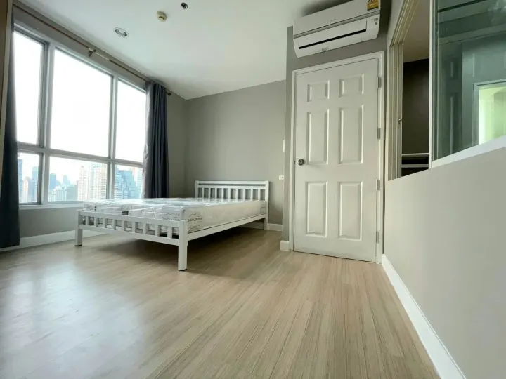 Property photos for Life @ Sathorn 10