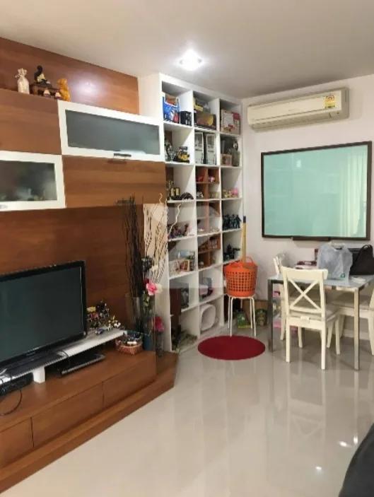 Property photos for Circle Condominium