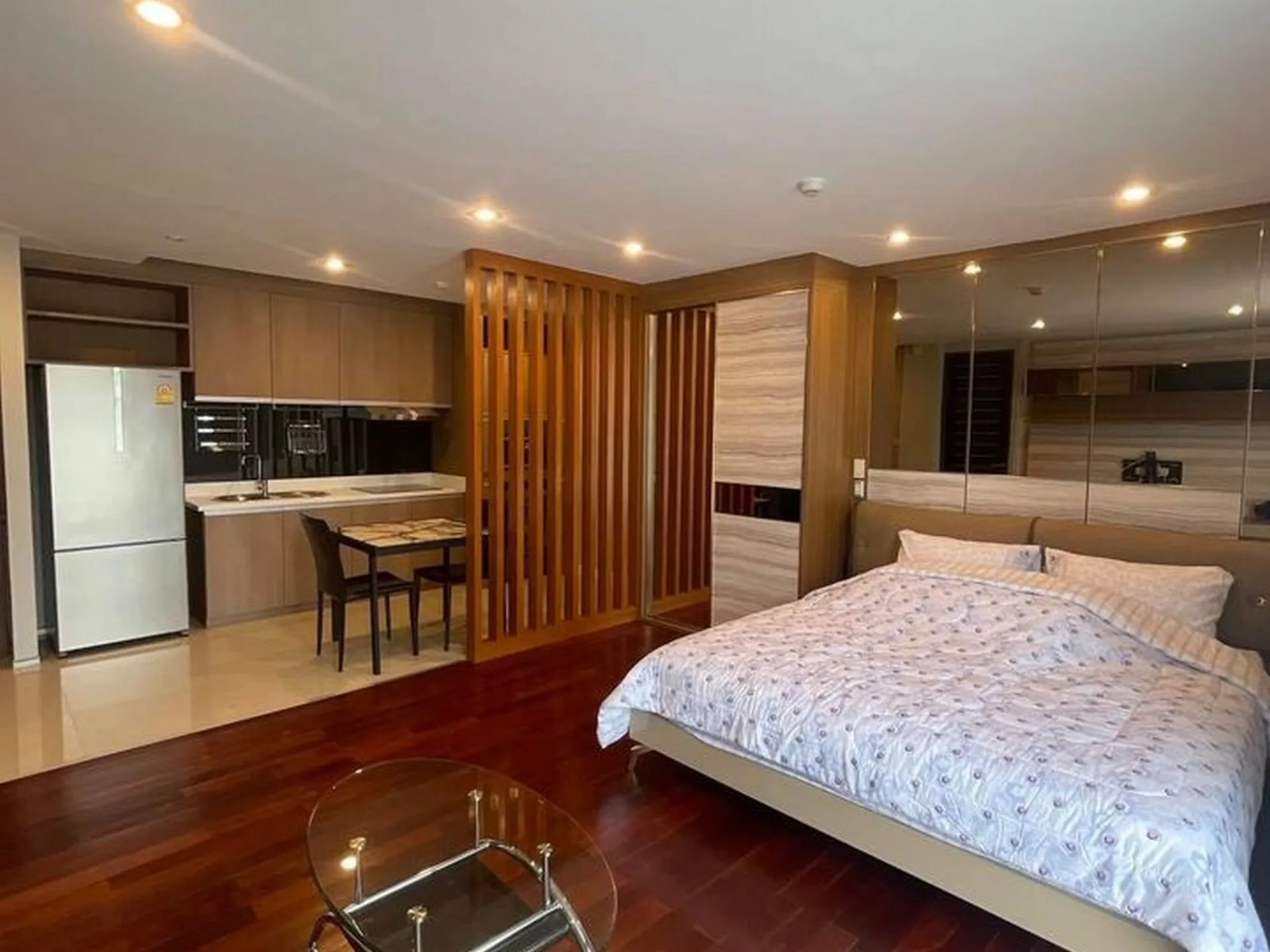 Property photos for L3 Avenue