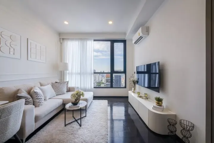 Property photos for Park Origin Thonglor