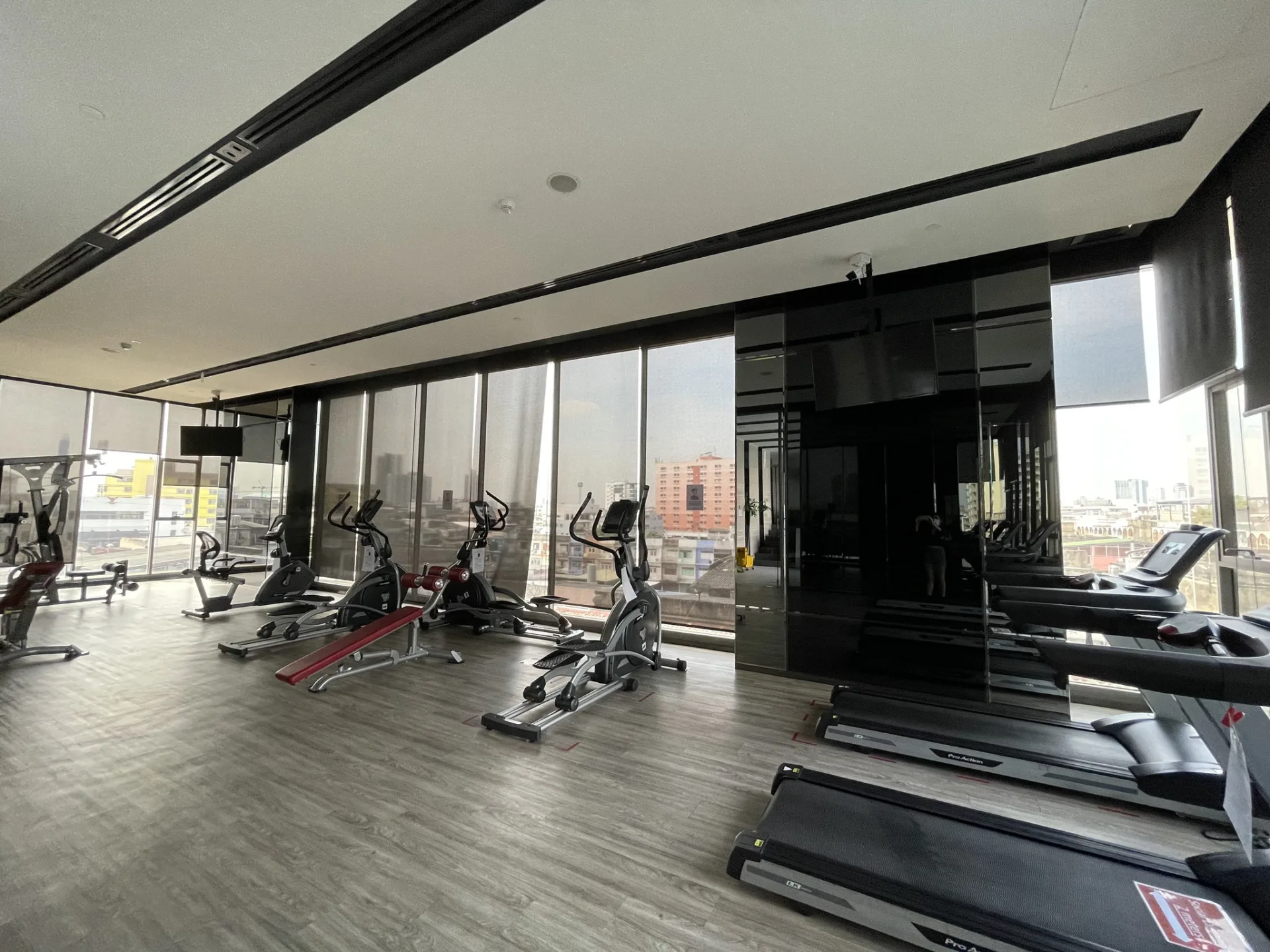 Property photos for The Room Sathorn - St.Louis