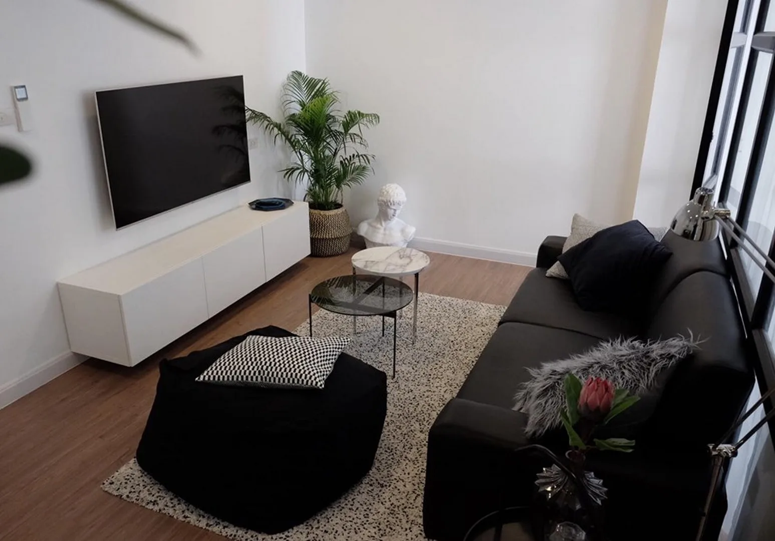Property photos for Lumpini Suite Sukhumvit 41