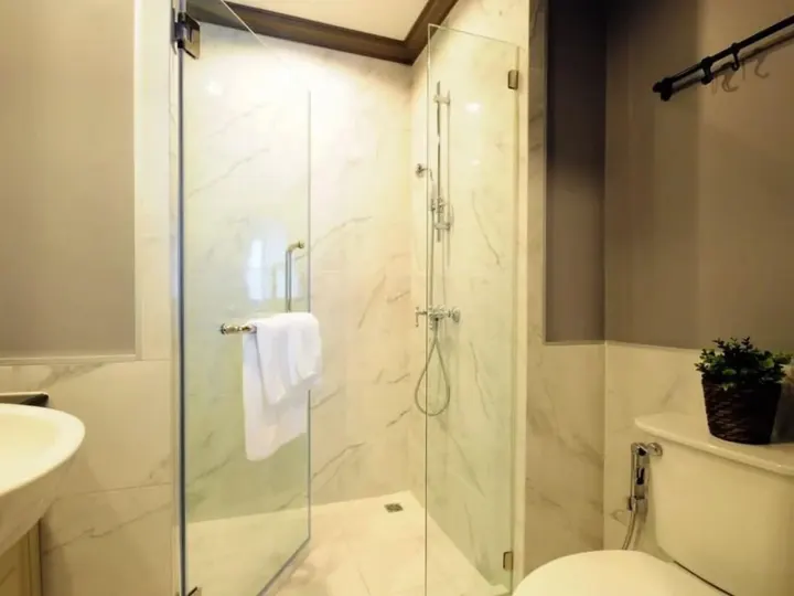 Property photos for The Reserve - Kasemsan 3