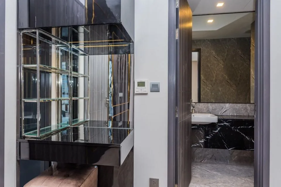 Property photos for Ashton Asoke