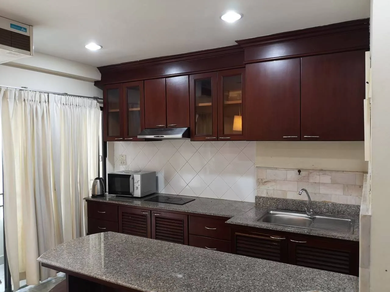 Property photos for Saranjai Mansion