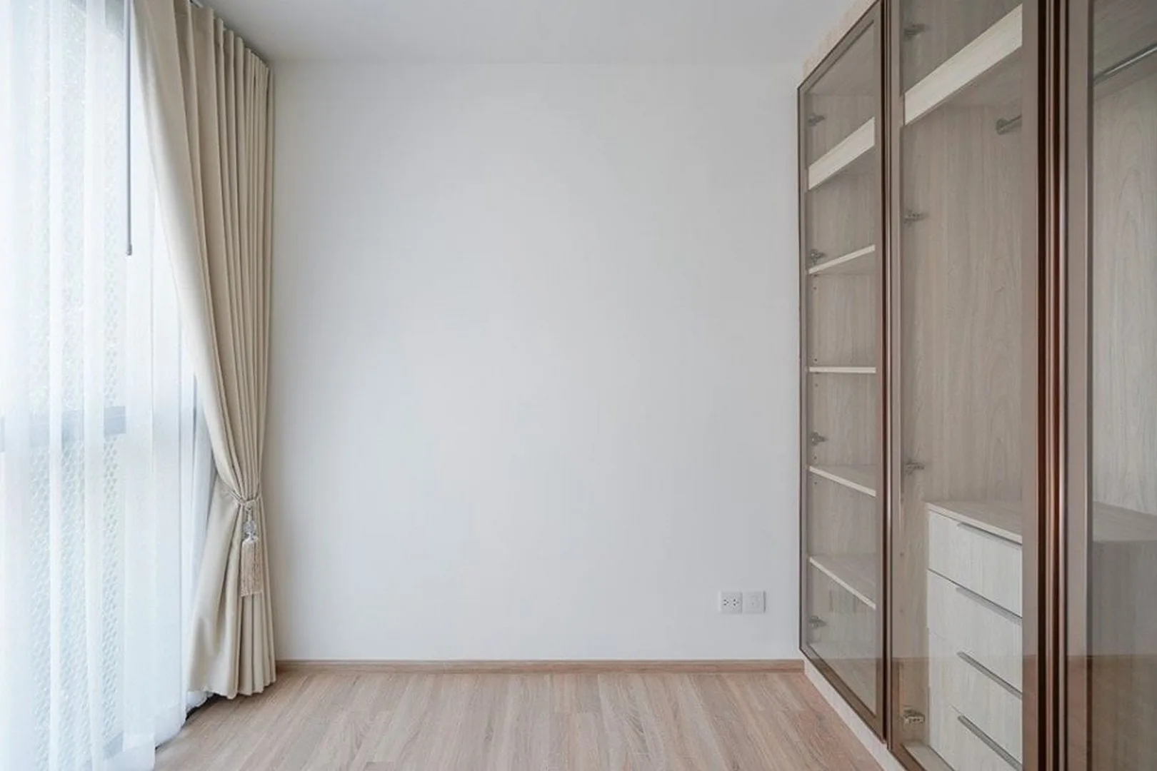 Property photos for Taka Haus Ekamai 12