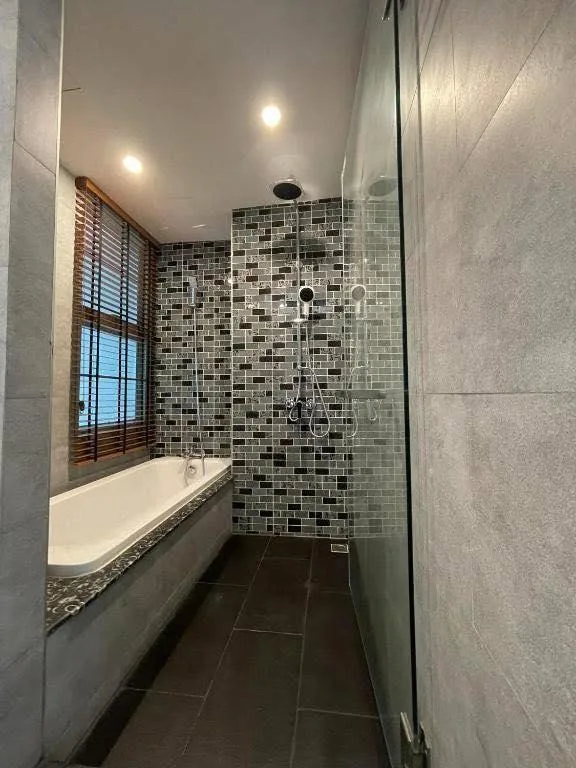 Property photos for Vivi Avenue Thonglor